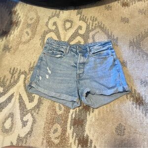 OLD NAVY- light wash shorts